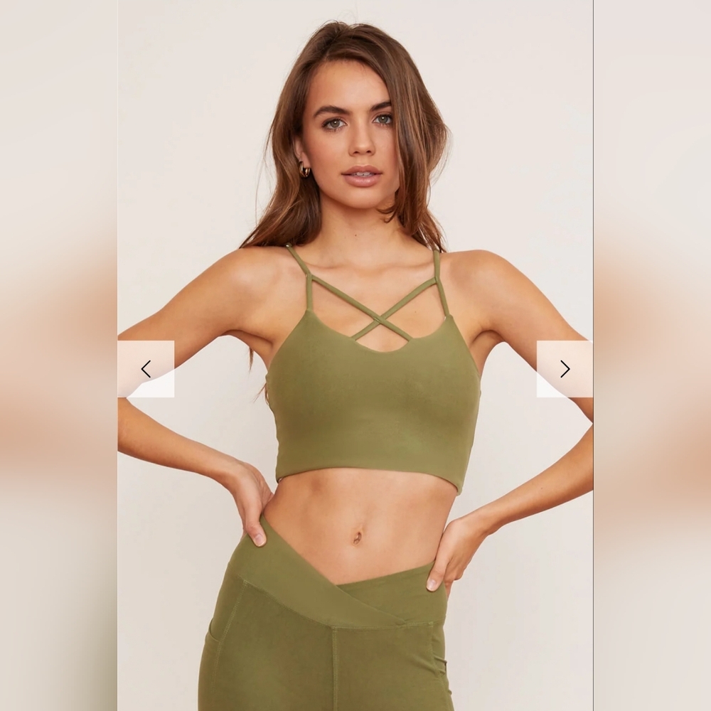 Wolven Eucalyptus Crisscross Four-Way Top & Crossover Pocket Legging Set – Sz L